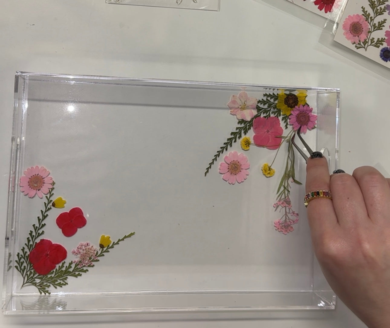 Tray with Flowers Resin Workshop